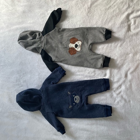 Carter’s 3 Month Onesie Zip Ups - Picture 1 of 2